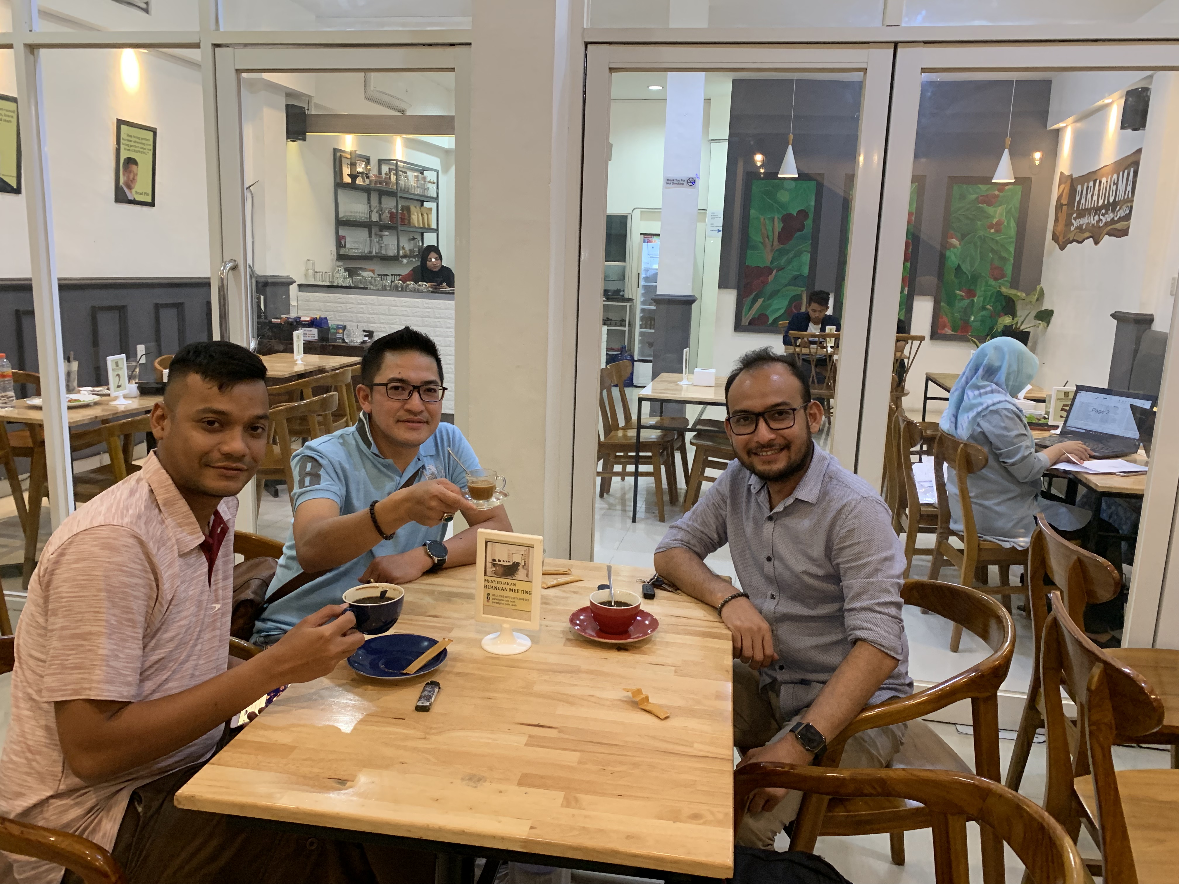 Duduk Warung Kopi, Penting untuk Otak